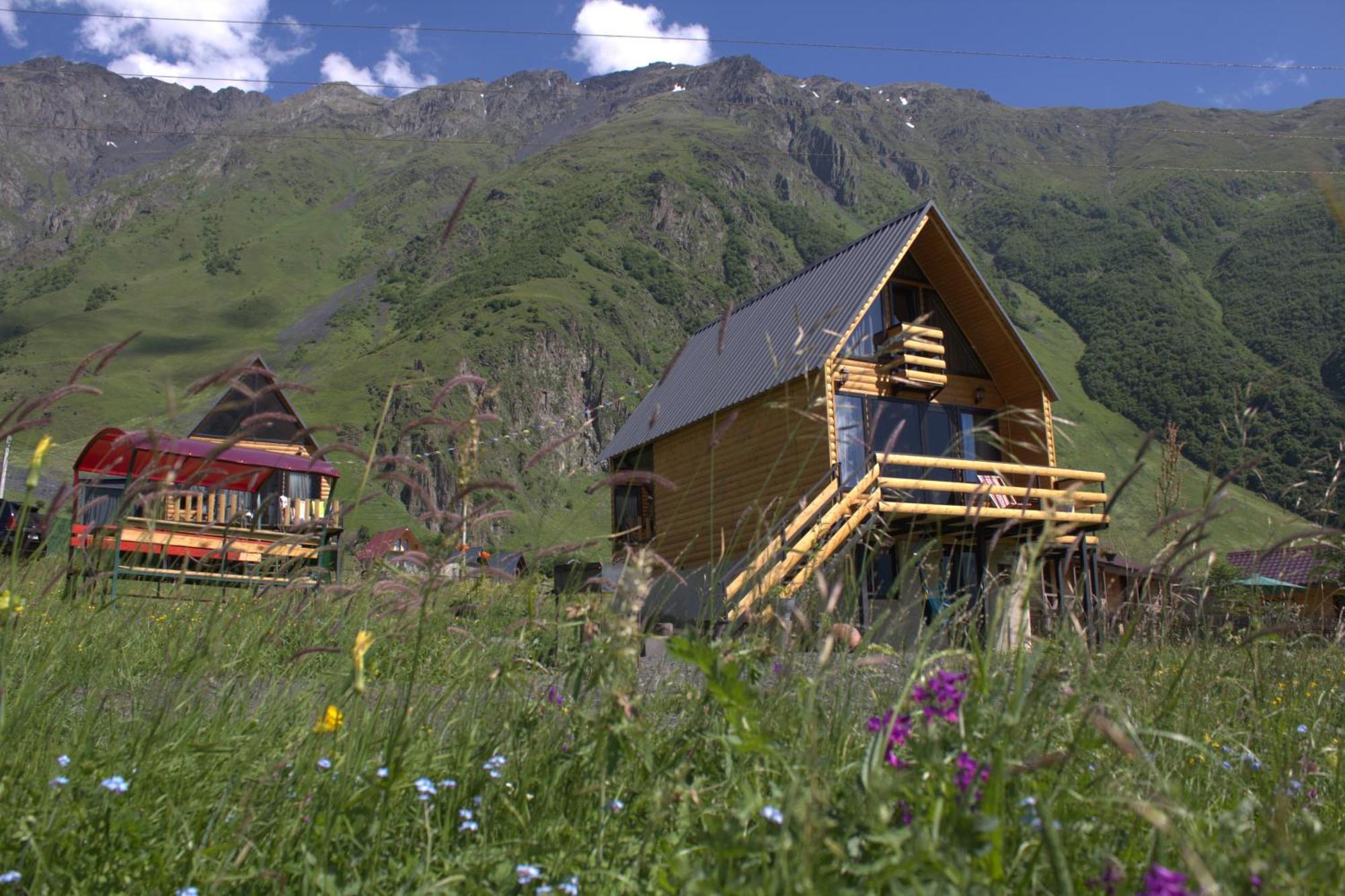 Mood Villa Kazbegi ภายนอก รูปภาพ