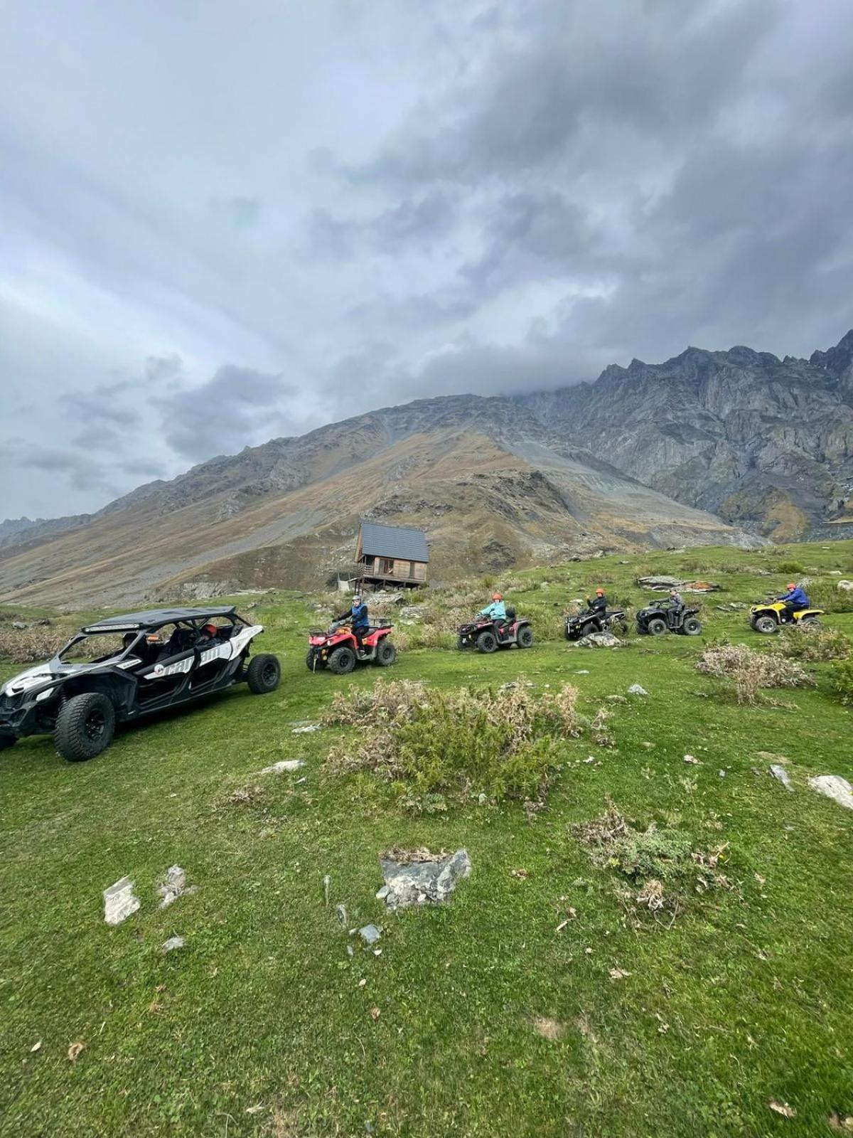 Mood Villa Kazbegi ภายนอก รูปภาพ